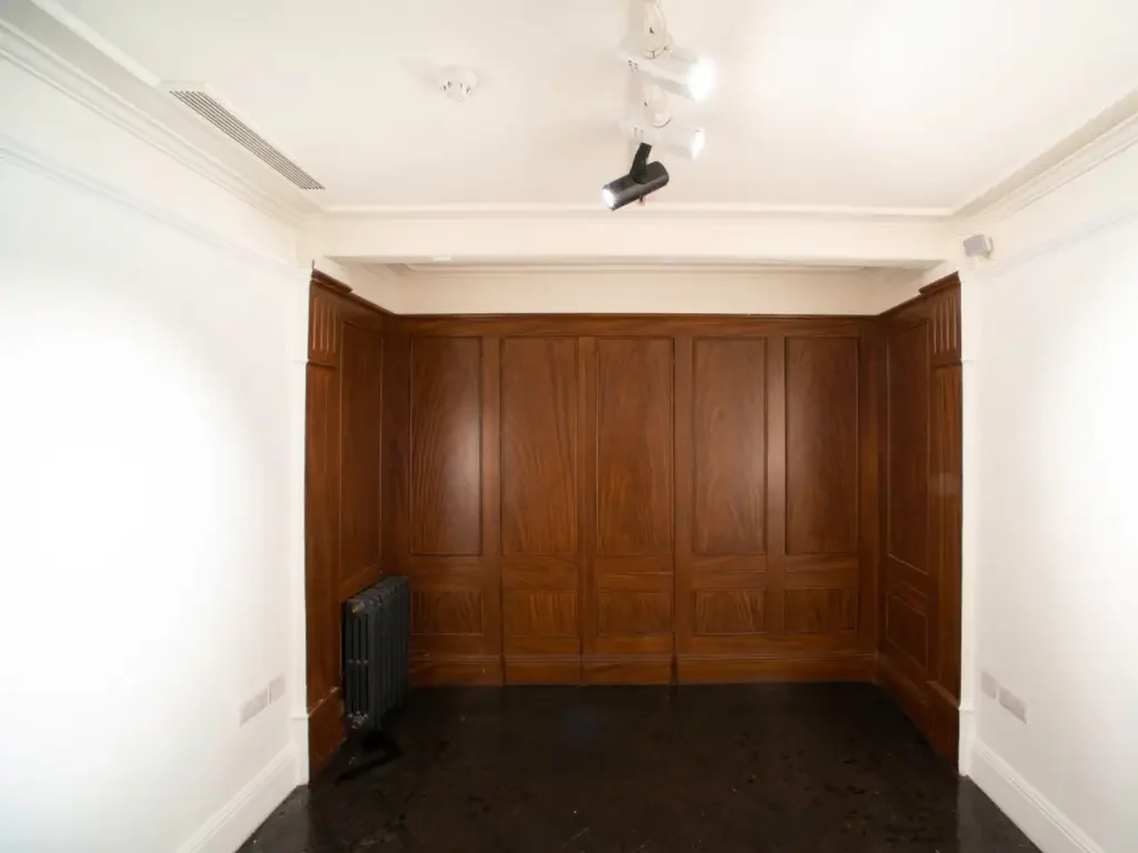 15 Bateman street