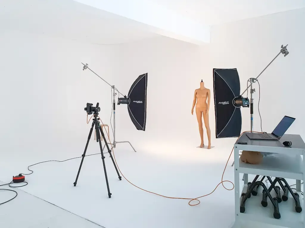 Studio 2