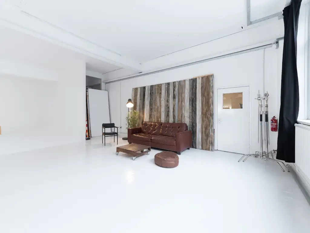 Studio 2