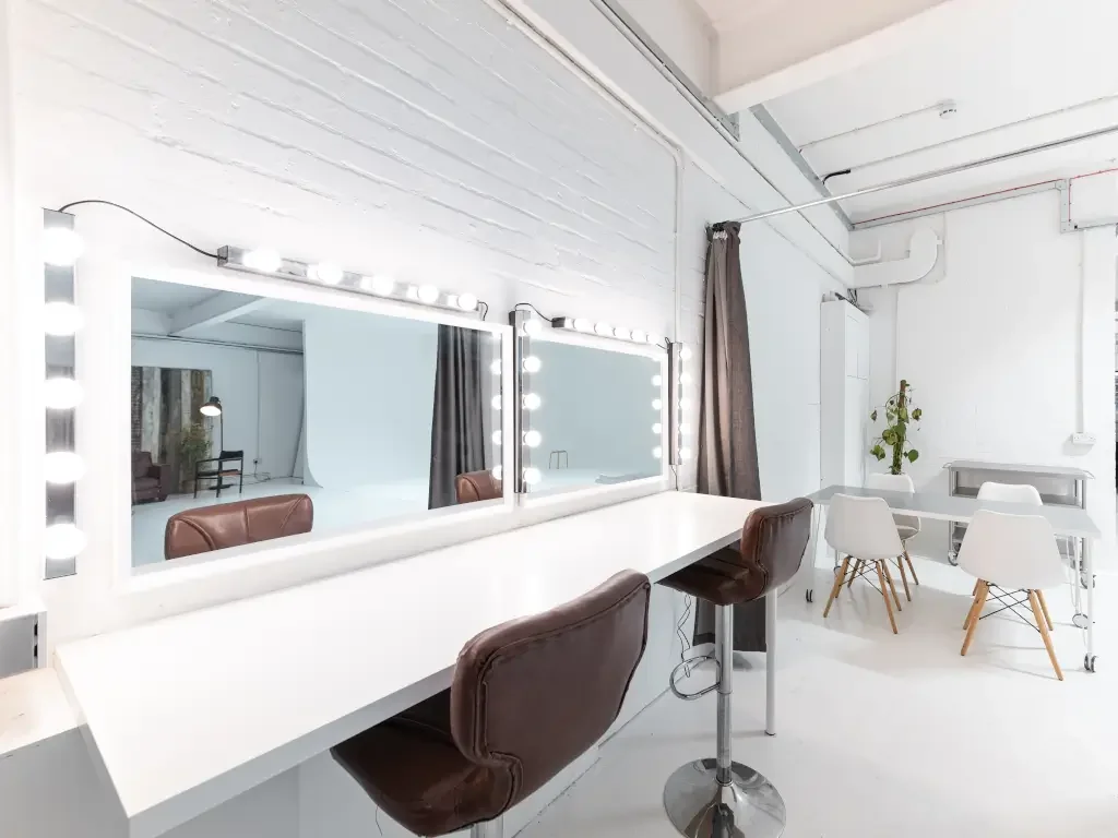 Studio 2