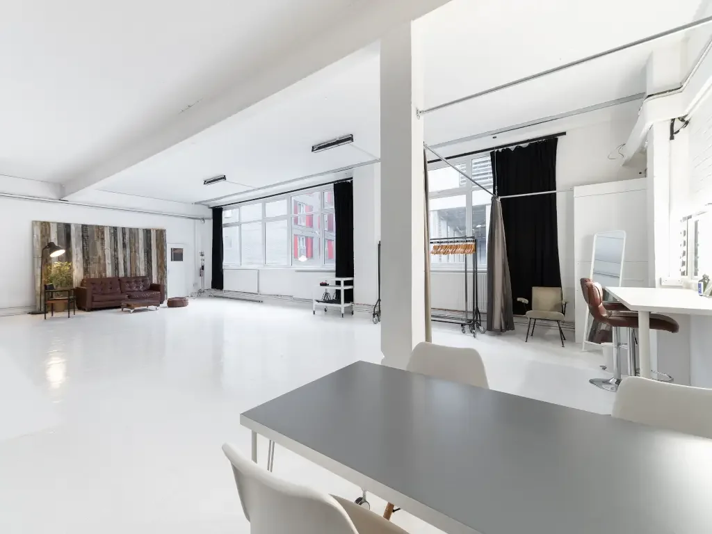 Studio 2