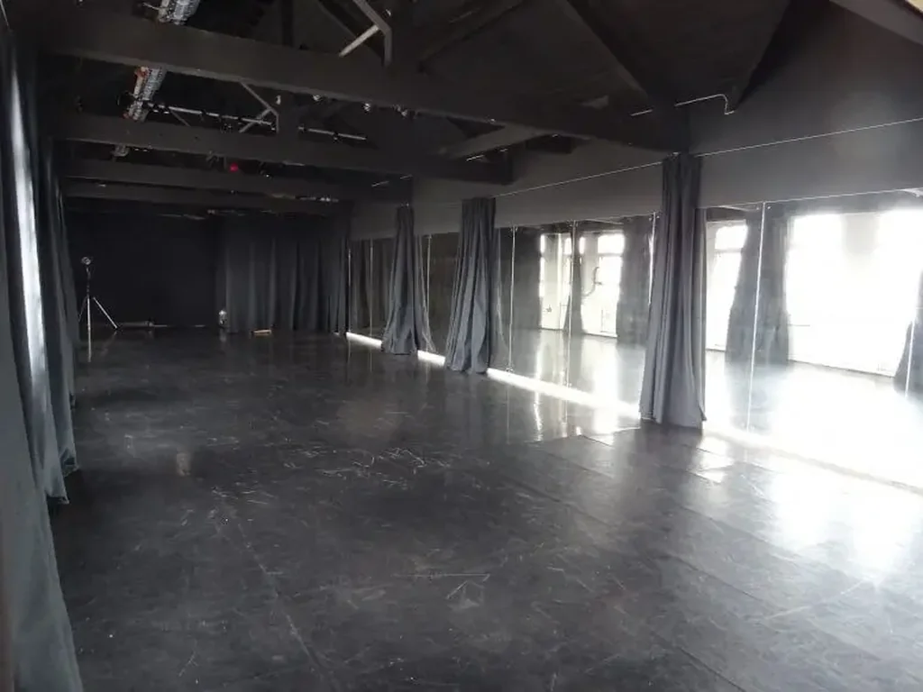 Studio 2