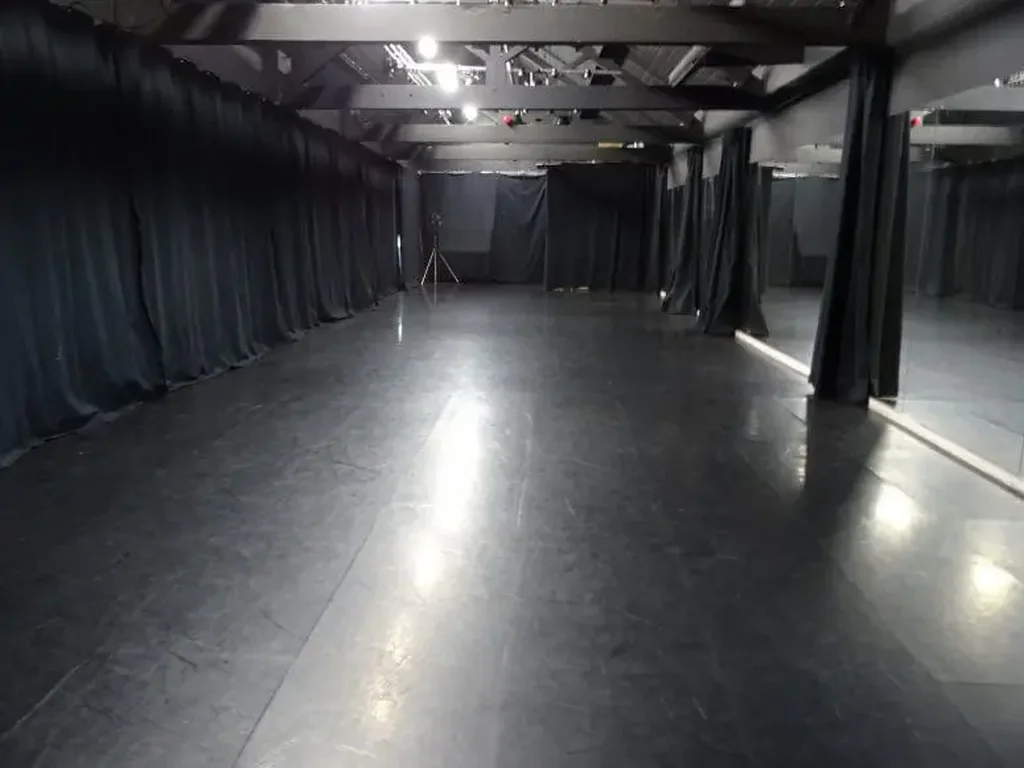 Studio 2