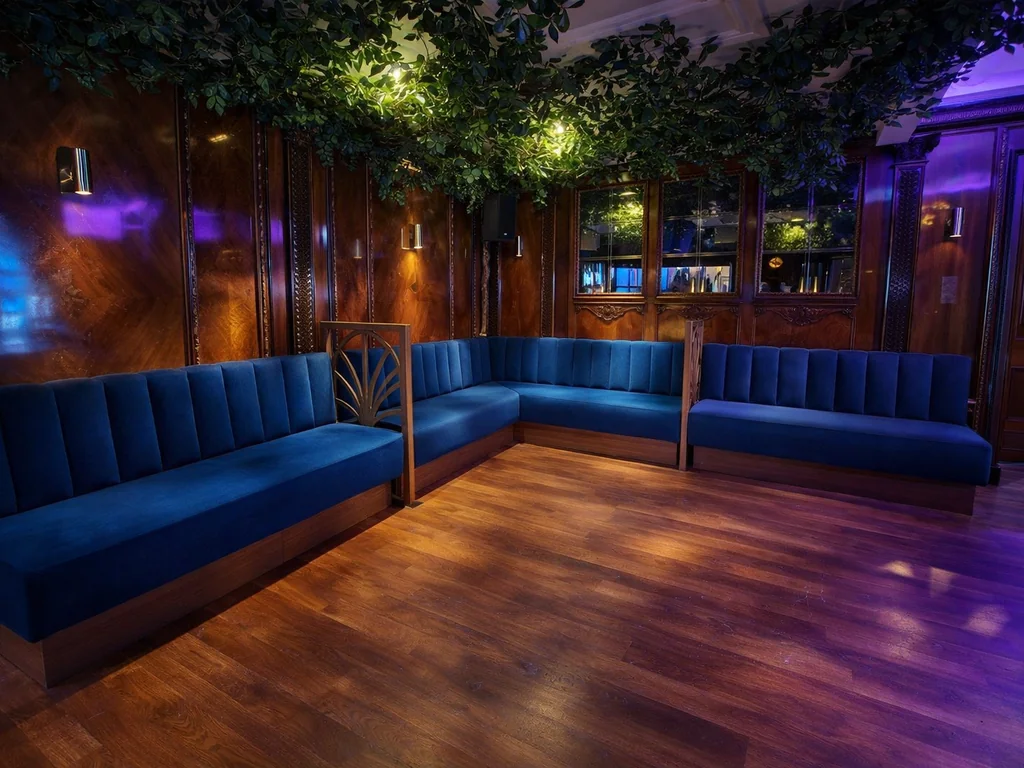 VIP Lounge