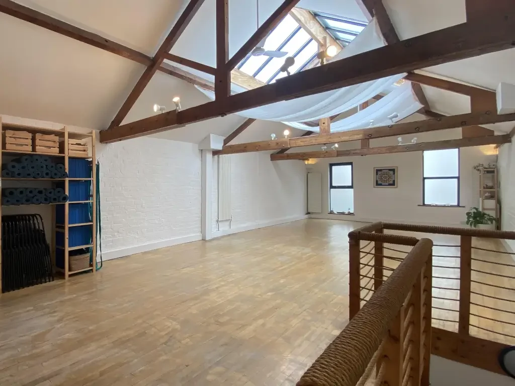 Studio 16