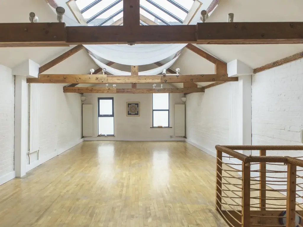 Studio 16