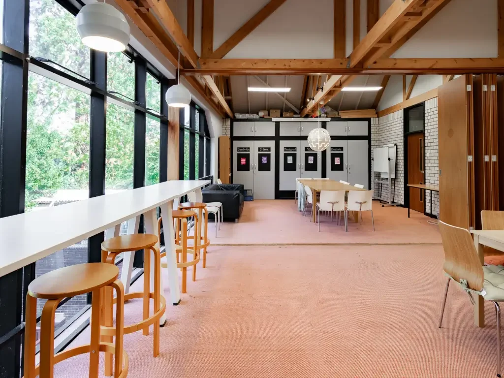 The Lounge