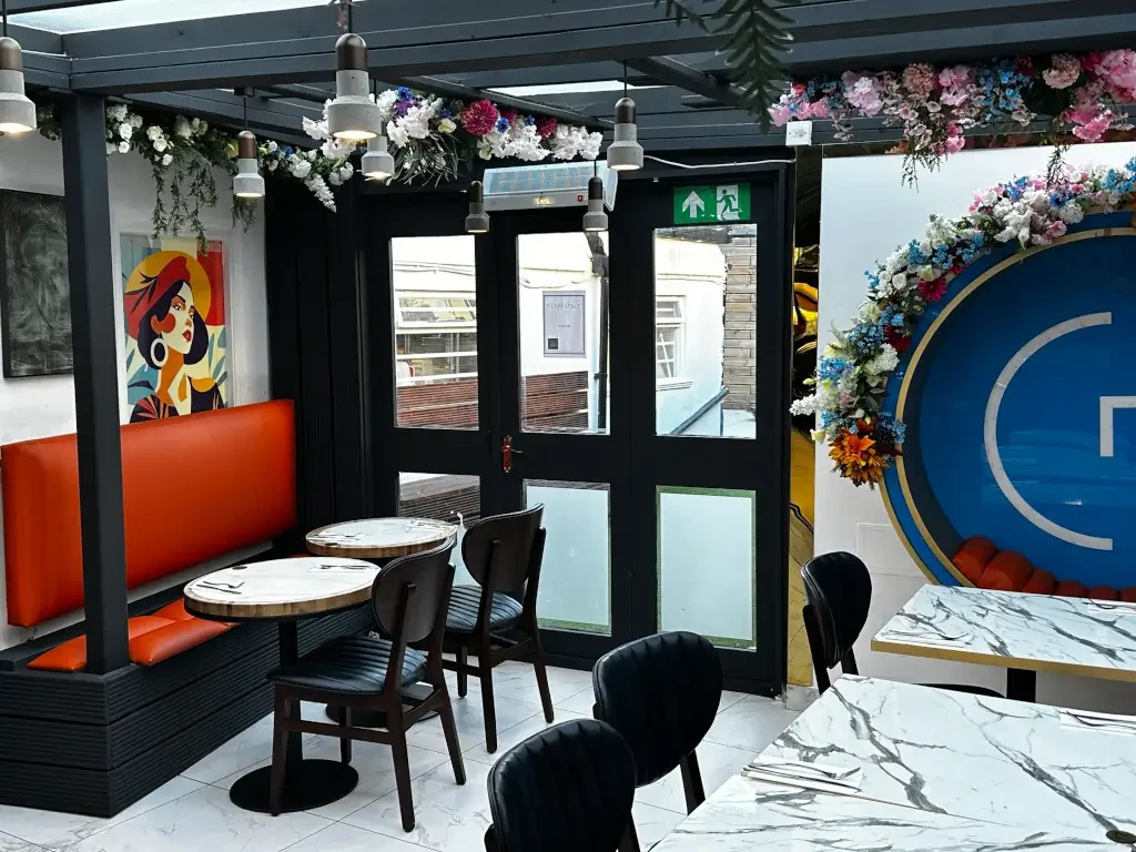 Private lounge
