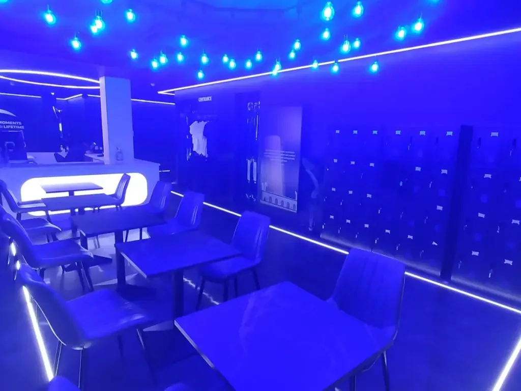 Striking VR Venue with Futuristic Aesthetic – Camden, London