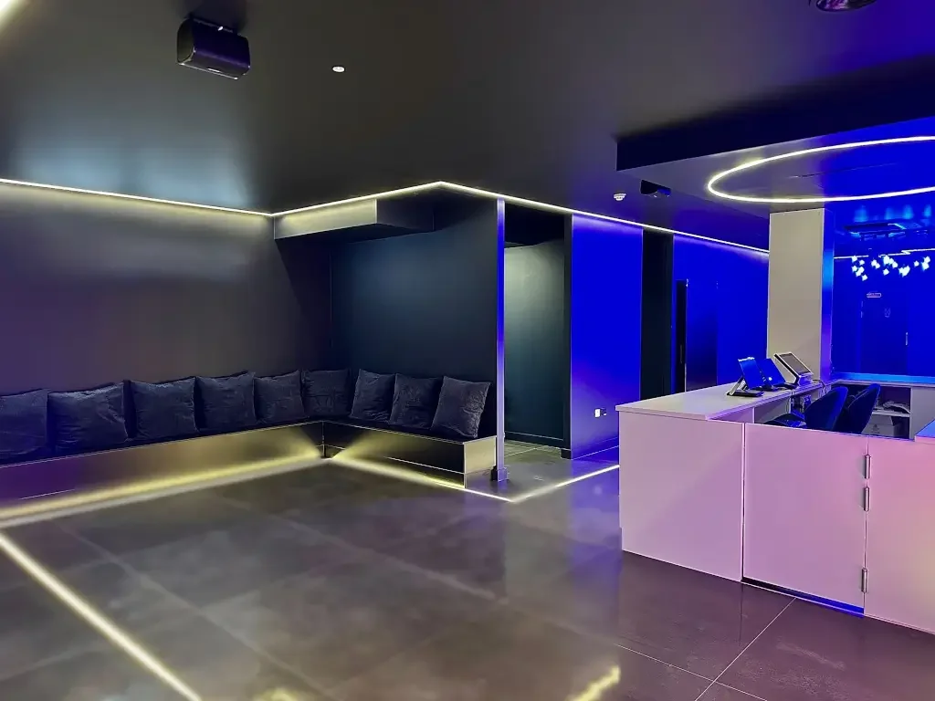 Striking VR Venue with Futuristic Aesthetic – Camden, London