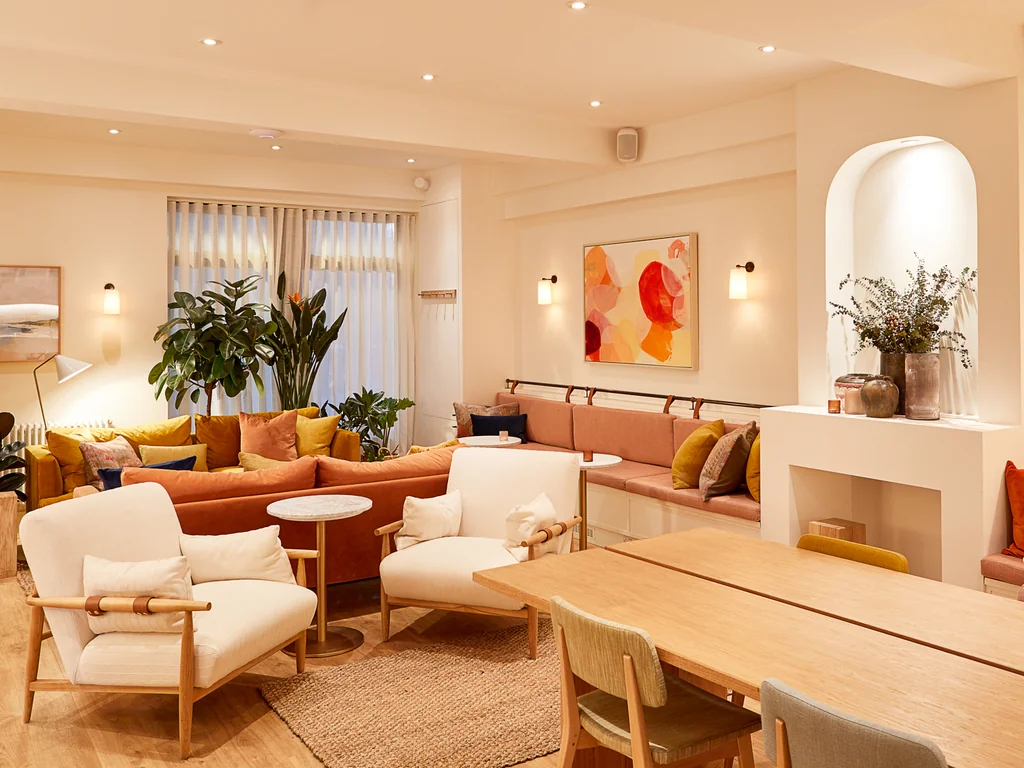 The Lounge