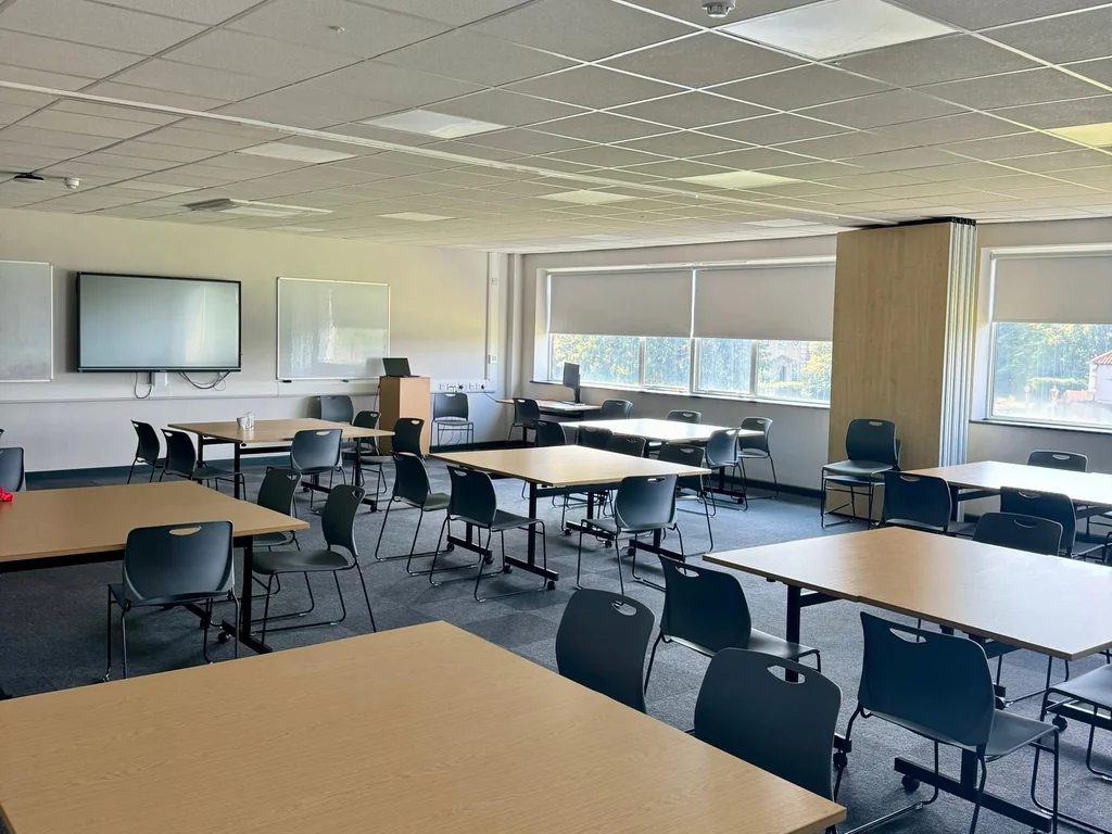 Large Meeting Room