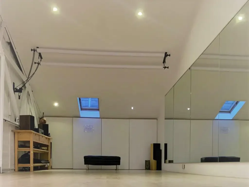 Studio 28-Bright Dance & Photo Studio in East London