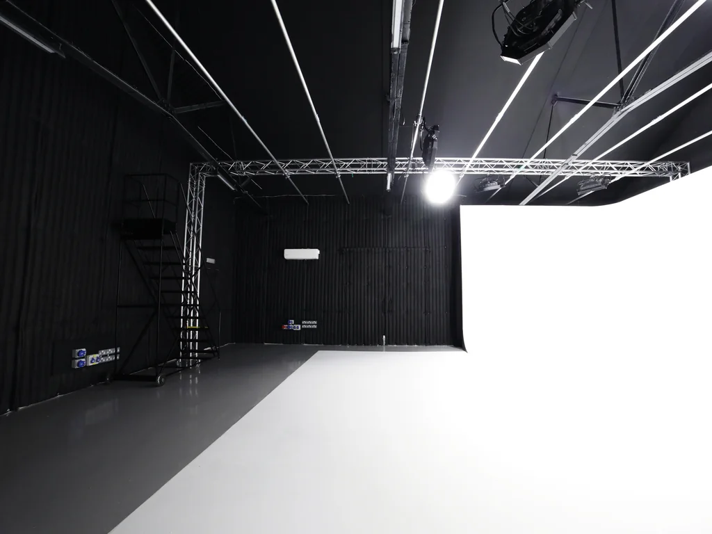 Studio 3