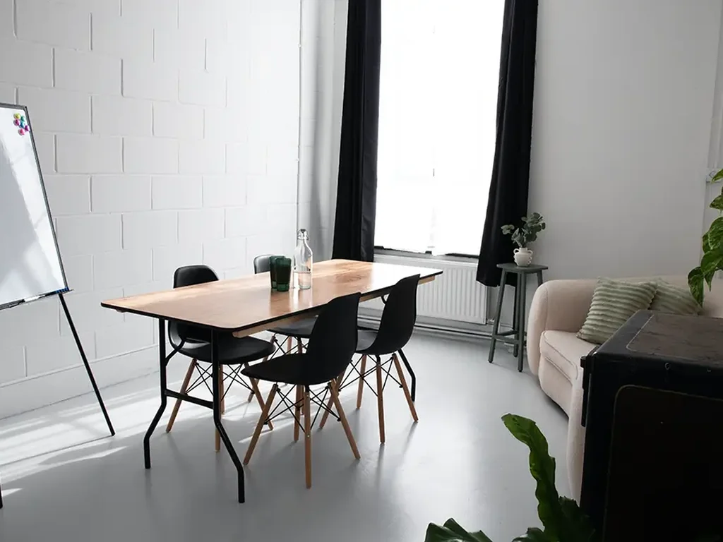 Studio 4 Bijou Room