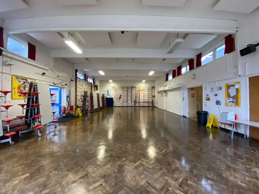 Party Package: Small Hall and Outdoor Space