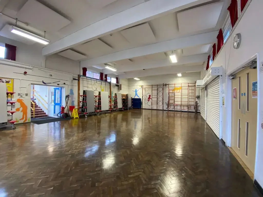 Party Package: Small Hall and Outdoor Space