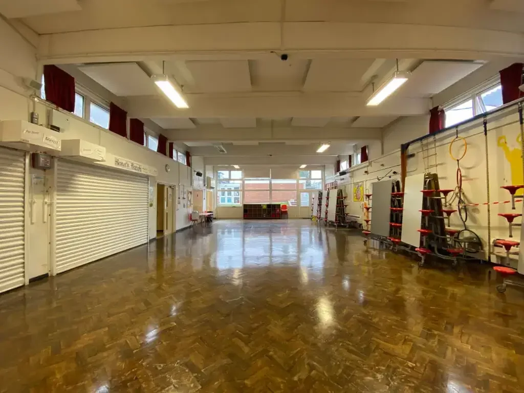 Party Package: Small Hall and Outdoor Space