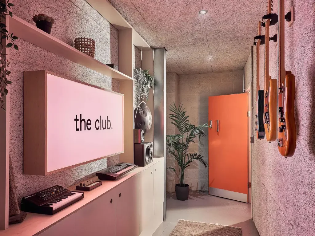 The Club