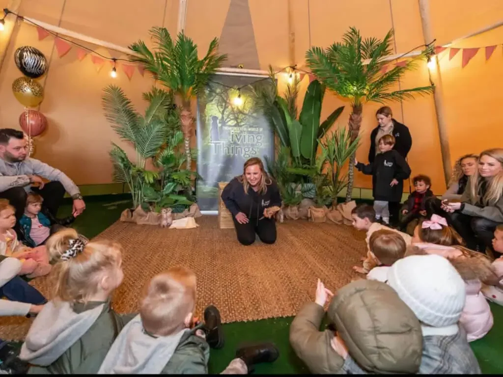 Meet the Animals, Living Things Wildlife Experience