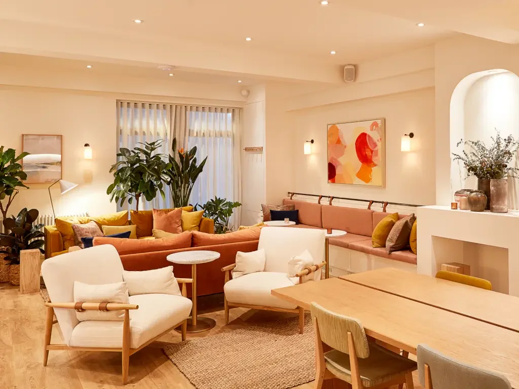 The Lounge