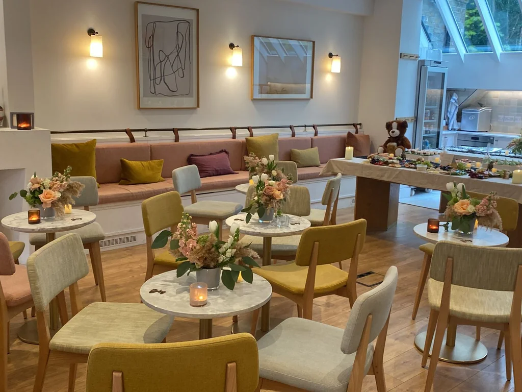 The Lounge