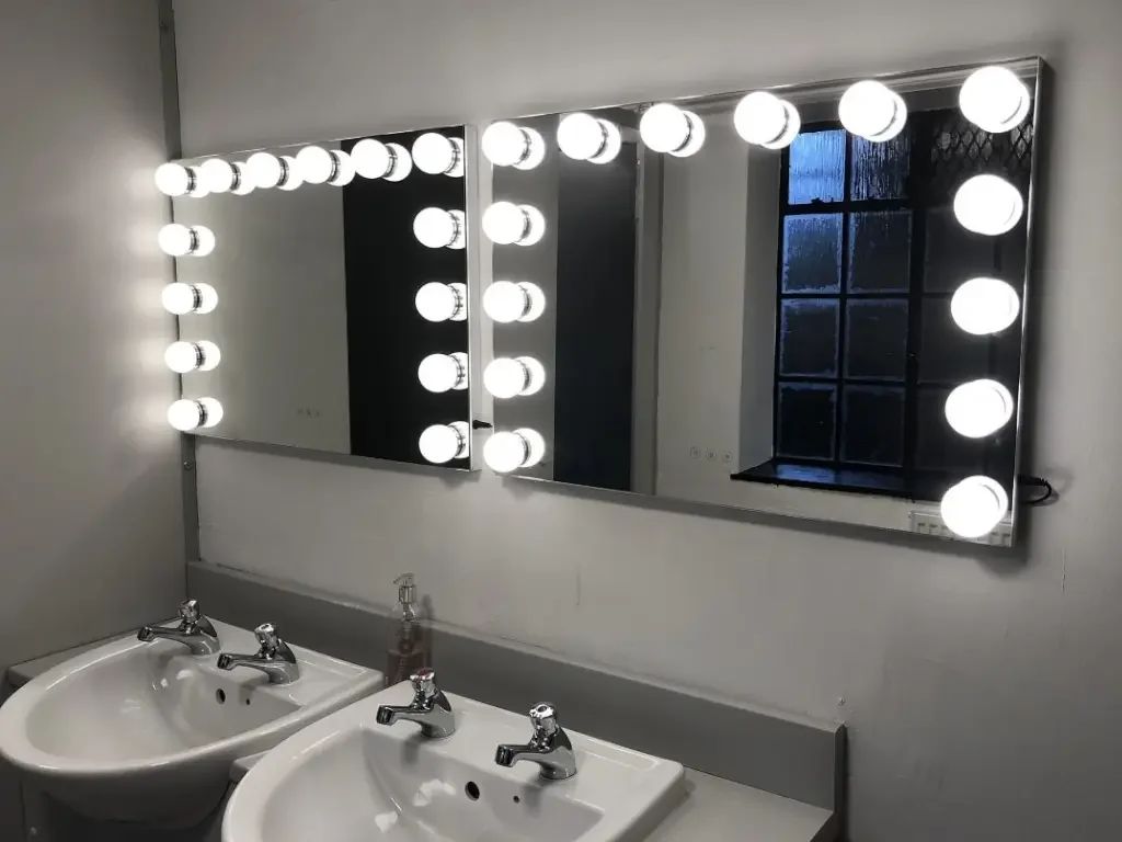 Basement 'Green Room'