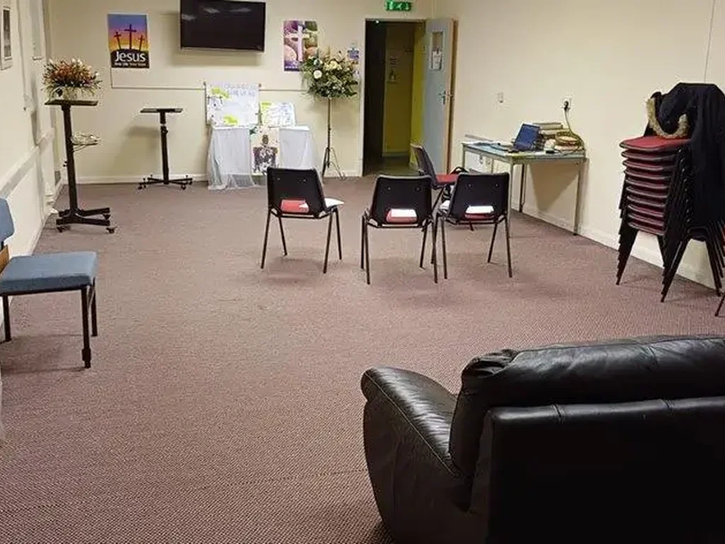 Lounge/Conference Room
