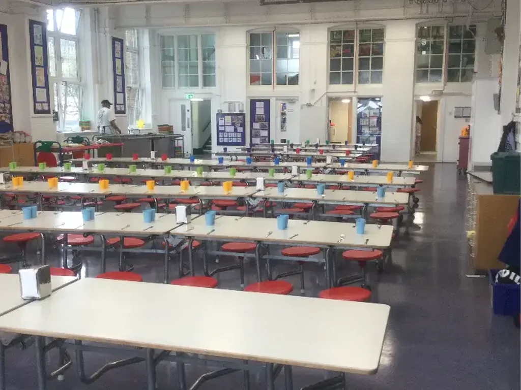 Middle Floor Hall