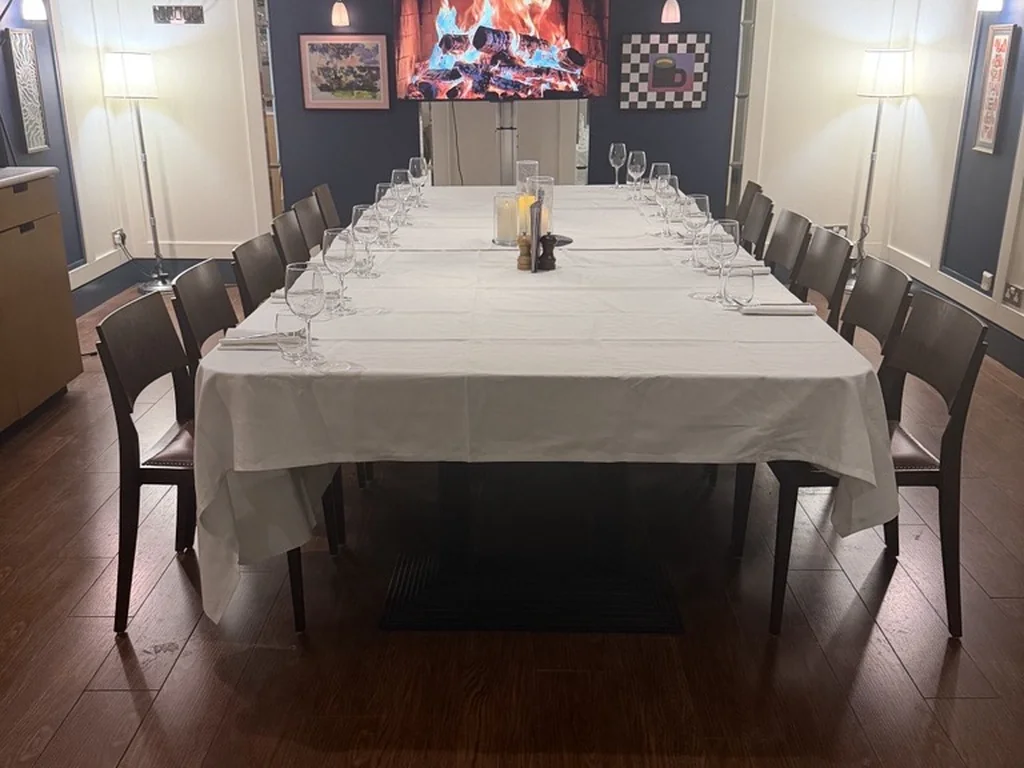 Bordeaux Room