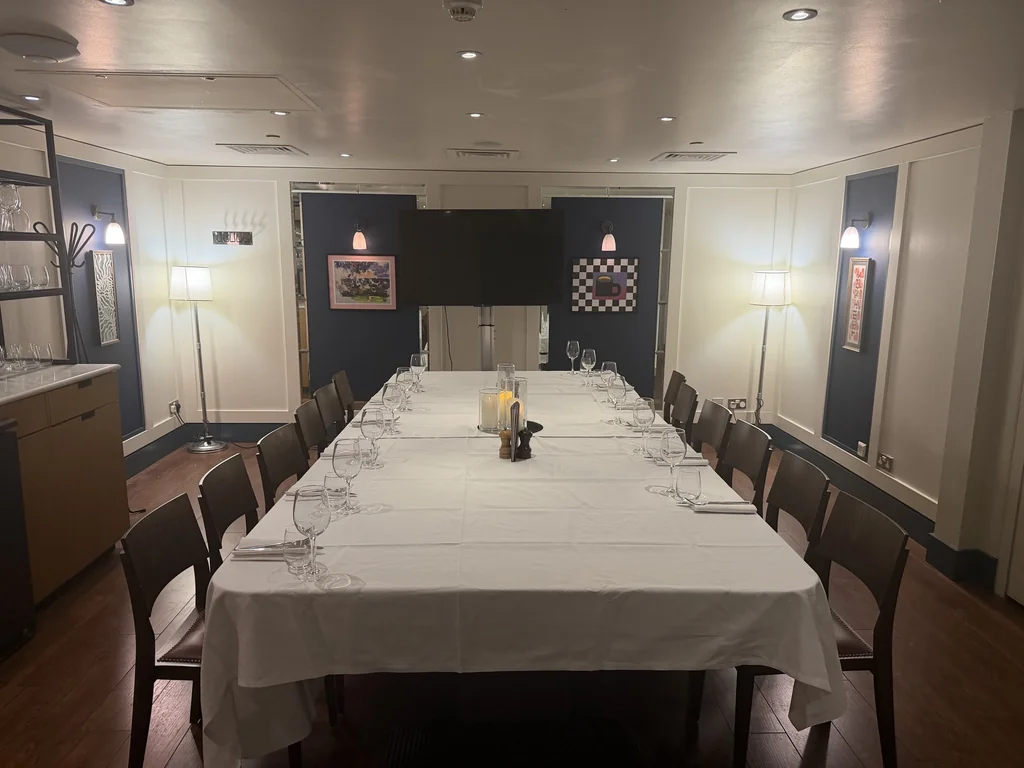 Bordeaux Room