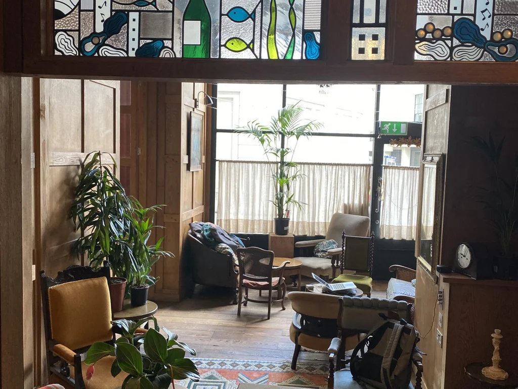 Chandos Lounge