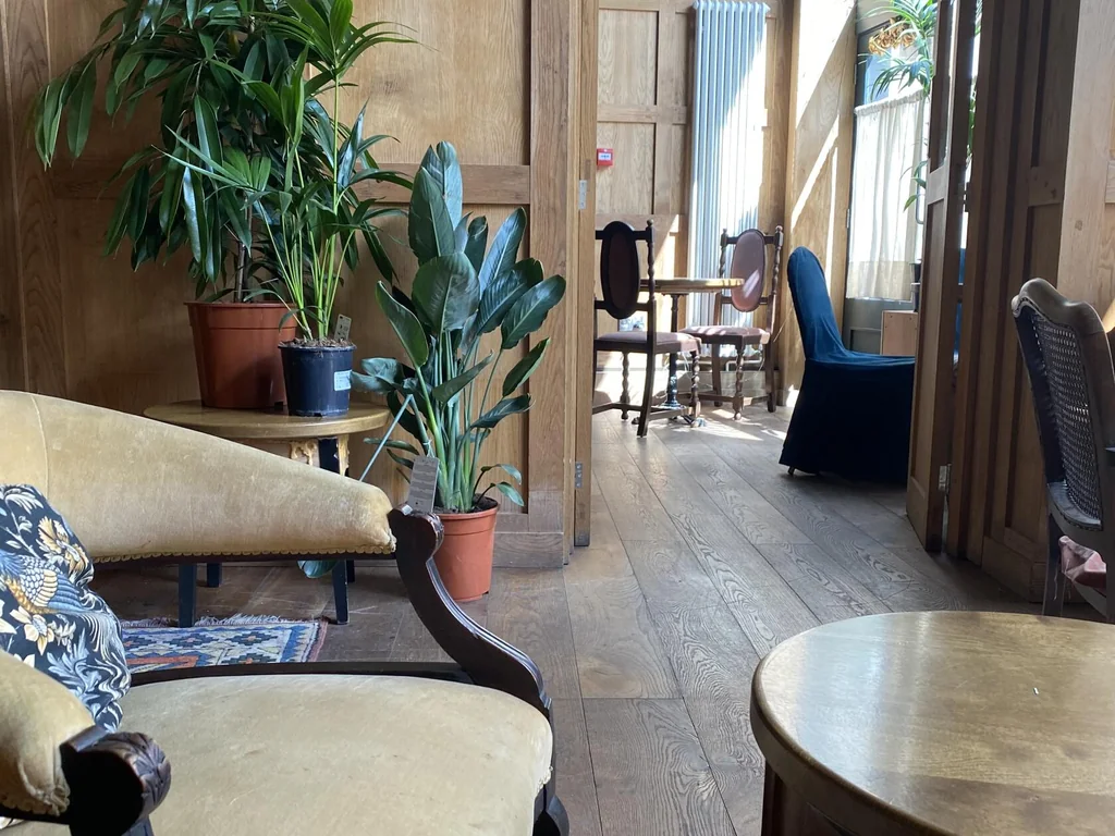 Chandos Lounge