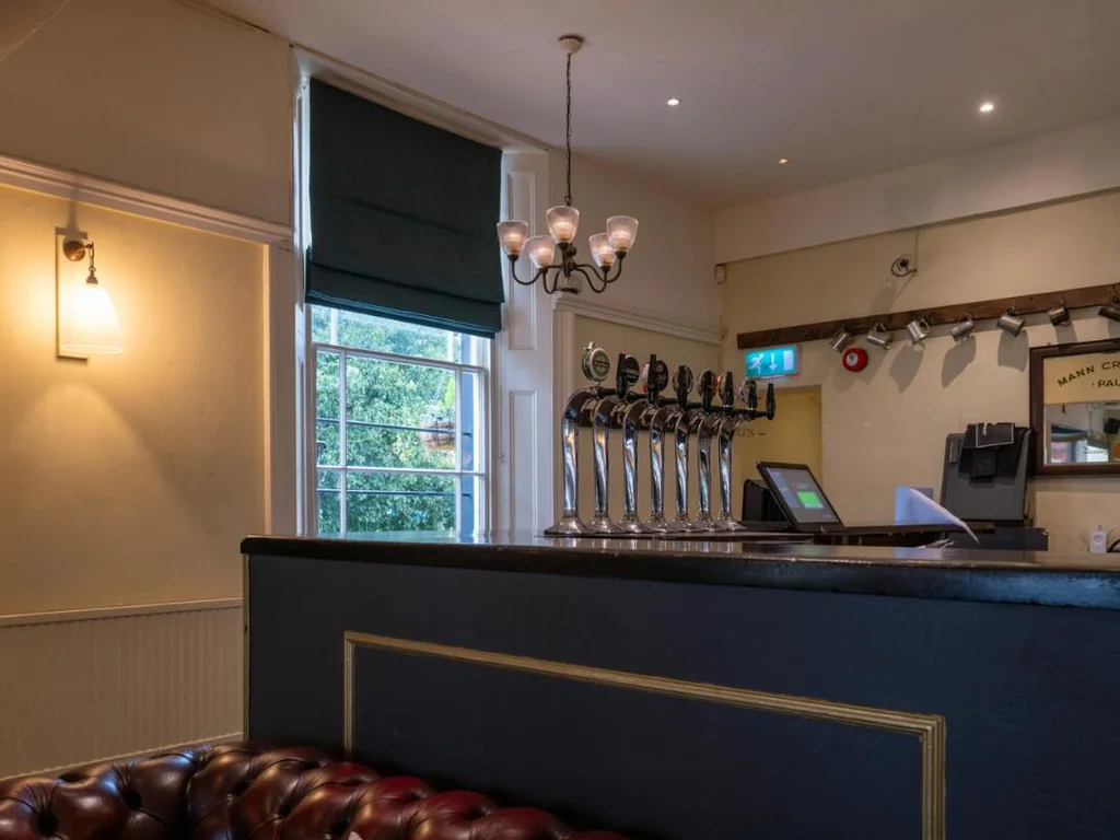 Sofa Bar