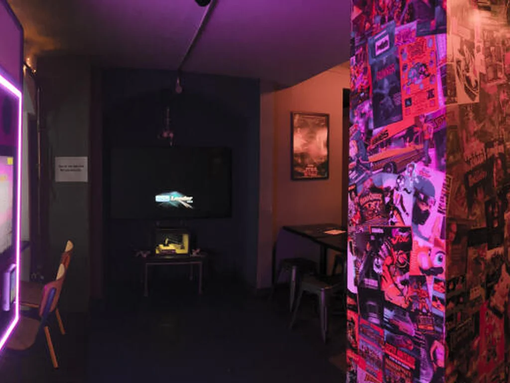 Main Bar