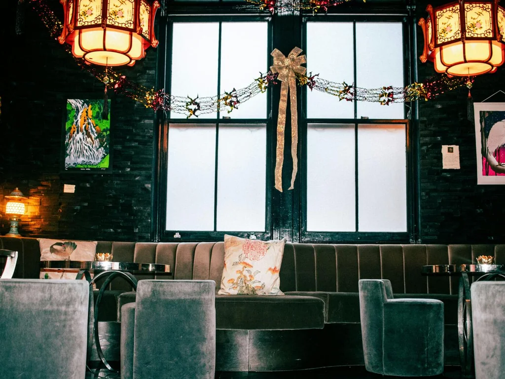 Shanghai Cocktail Lounge