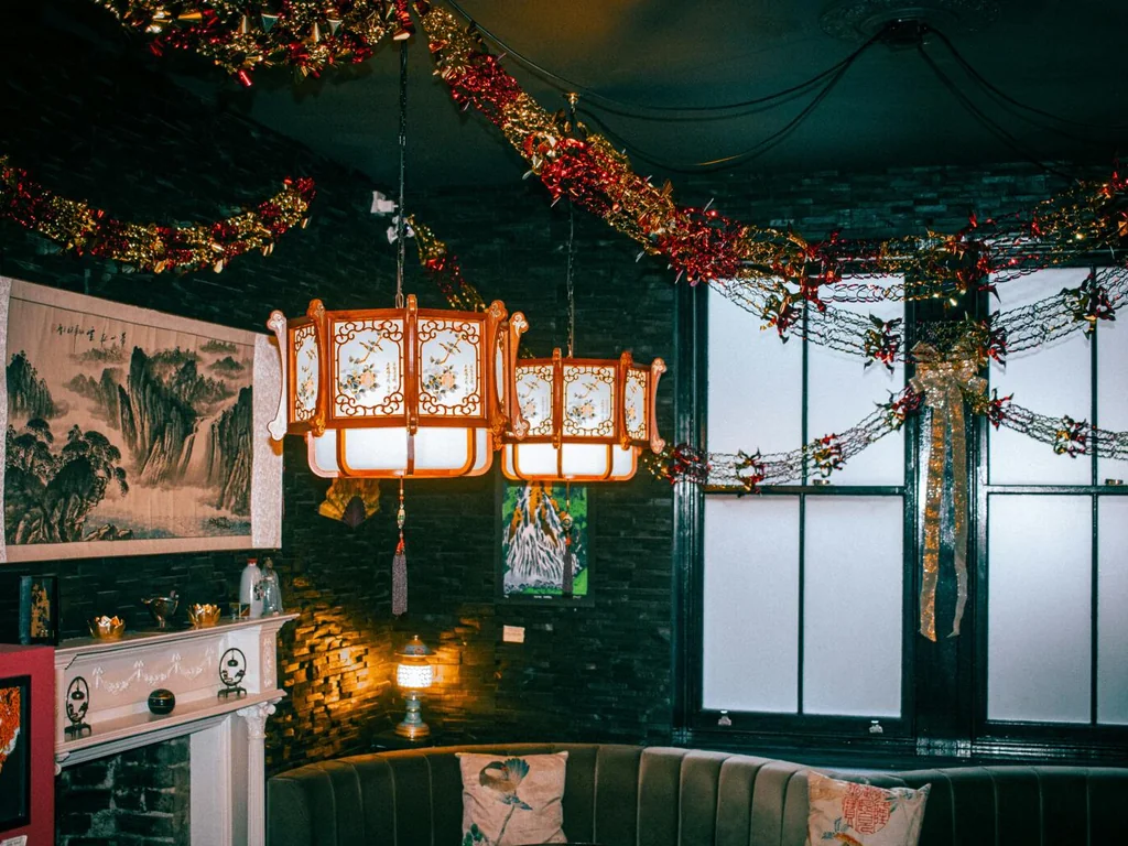 Shanghai Cocktail Lounge