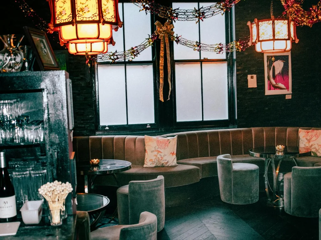 Shanghai Cocktail Lounge
