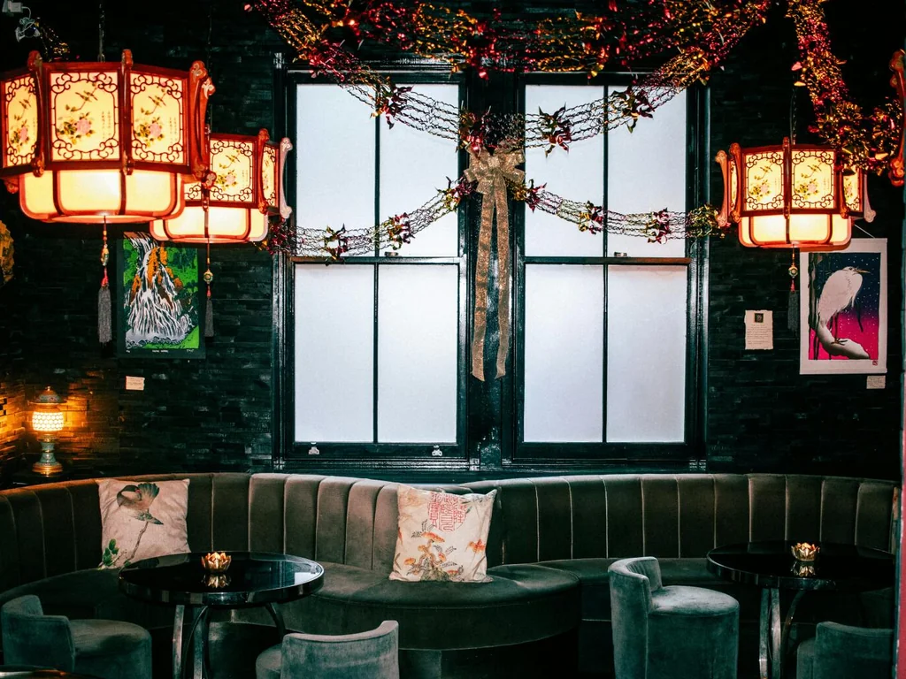 Shanghai Cocktail Lounge