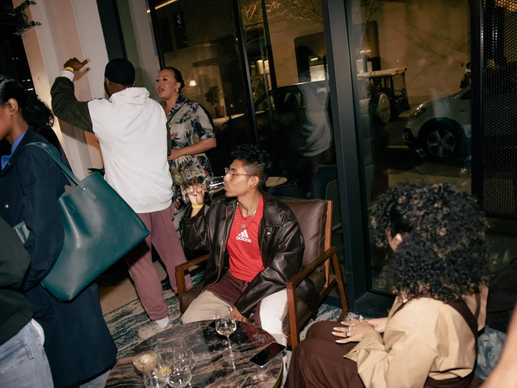 Qube East Bar and Lounge