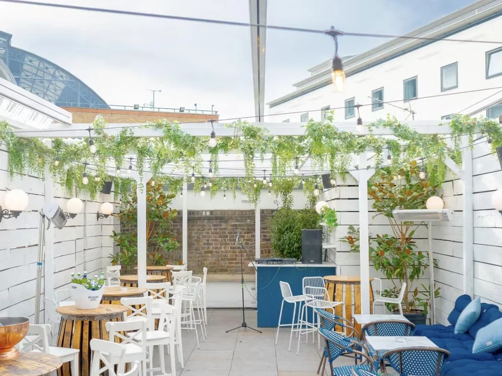 Rooftop Bar