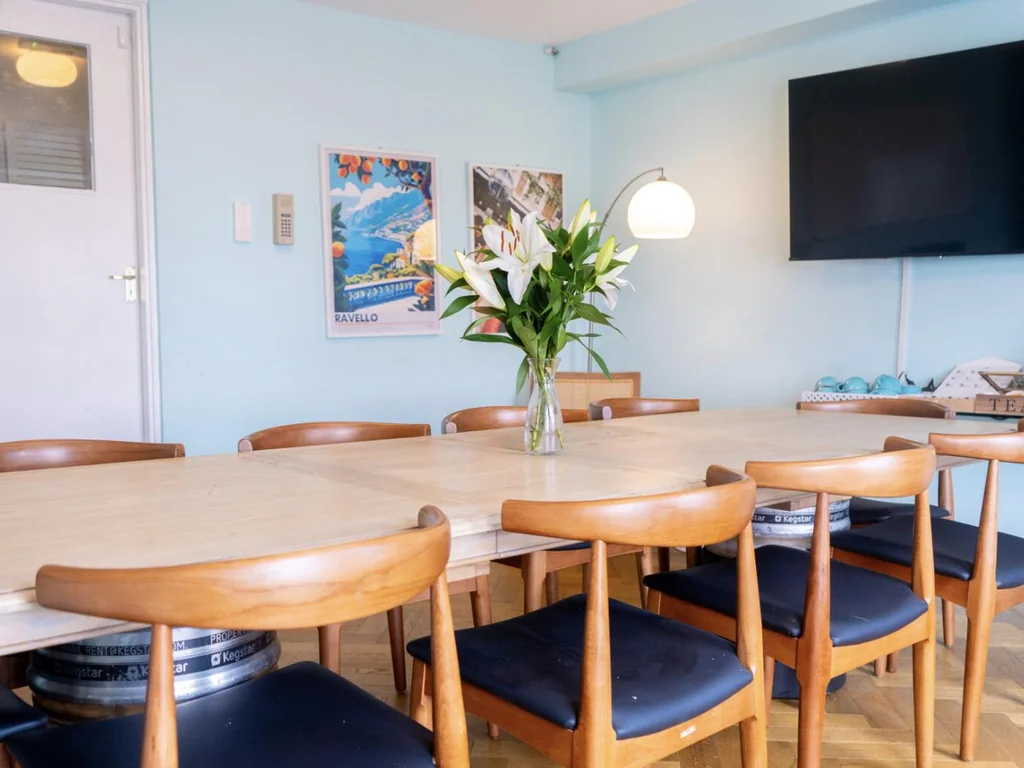 Private Meeting Room