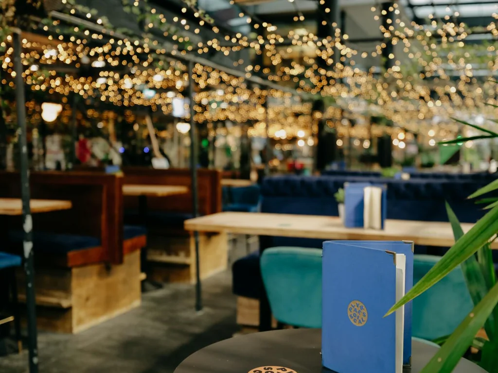 The Covered Terrace Table