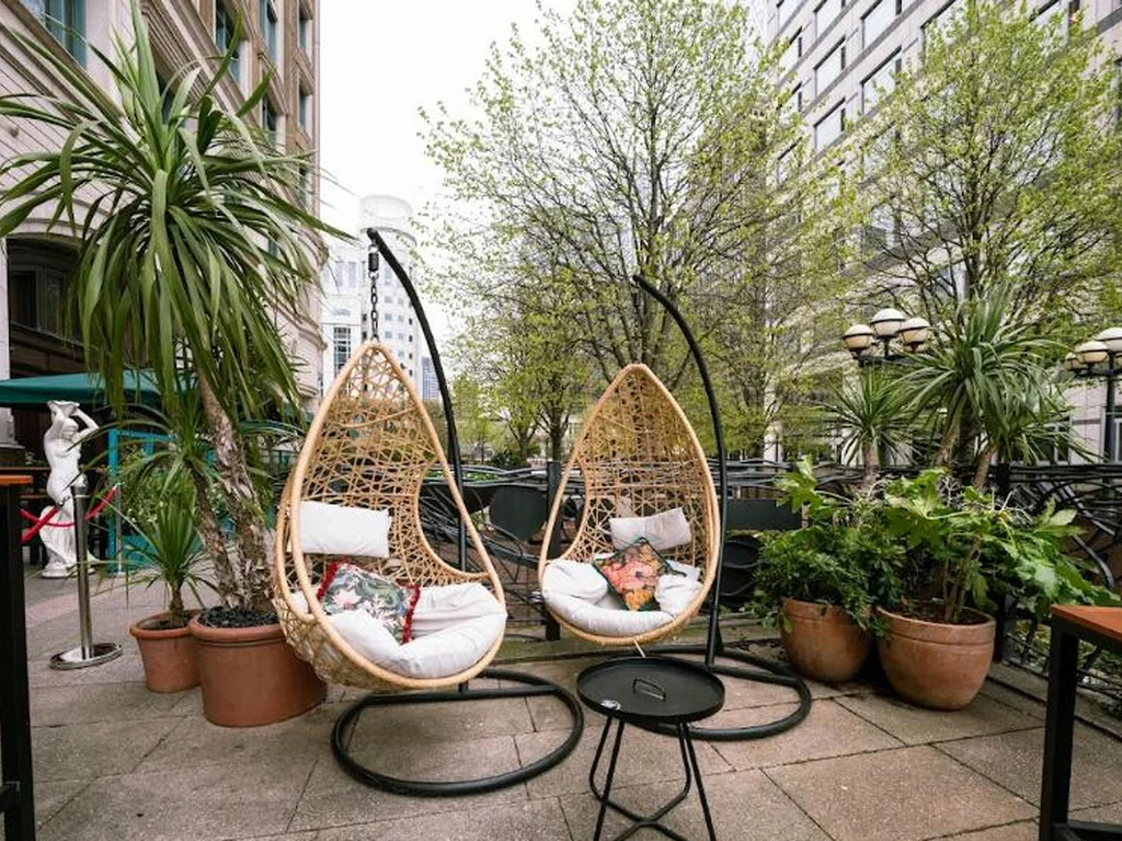 Right Terrace