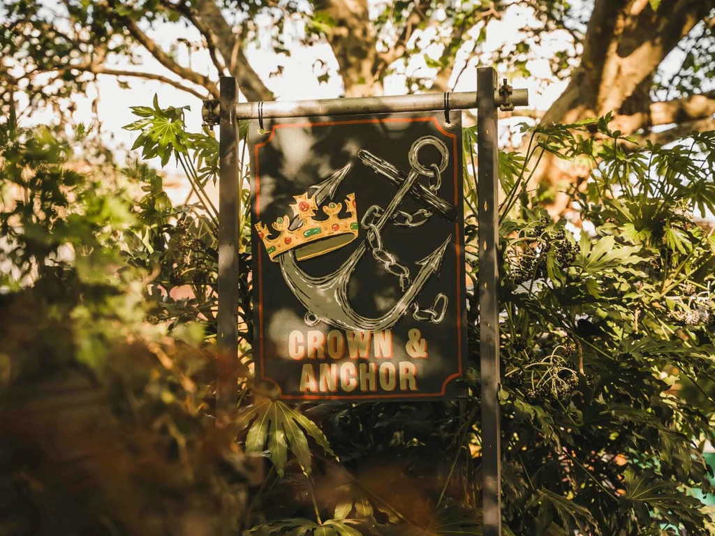 Crown & Anchor - Summer
