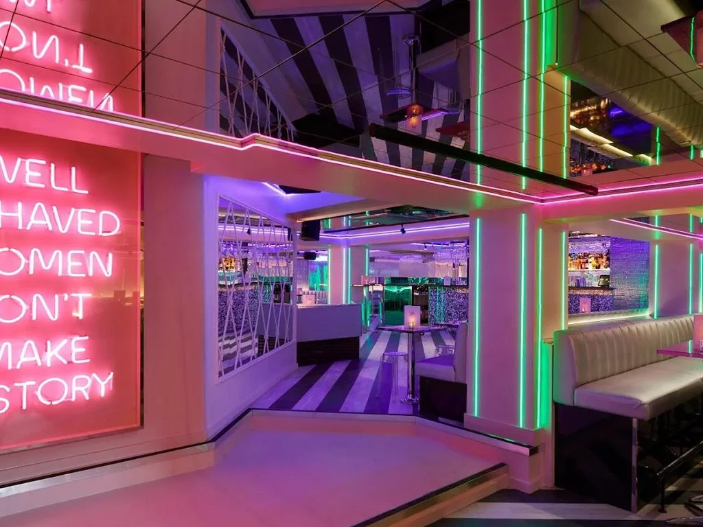 Main Bar