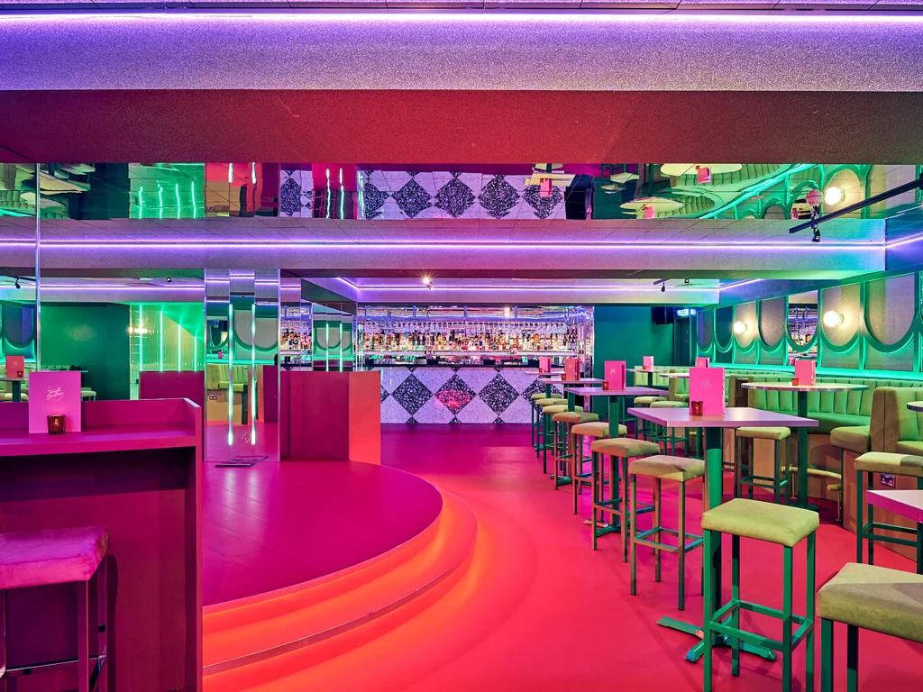 Back Bar