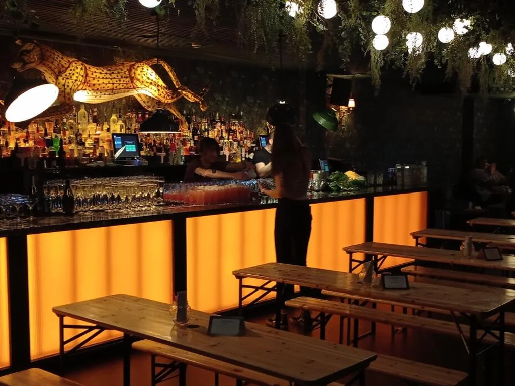 Eden Bar