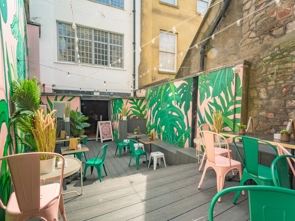 Terrace Bar
