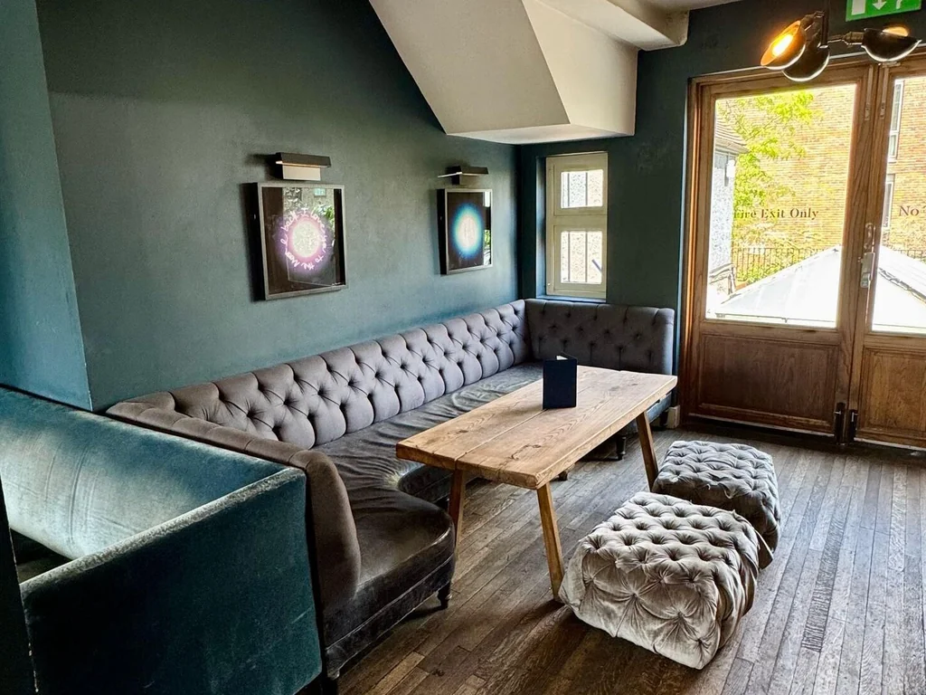 The Lounge